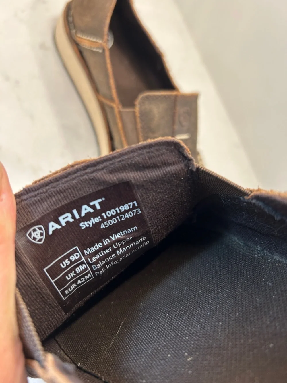Ariat men rough